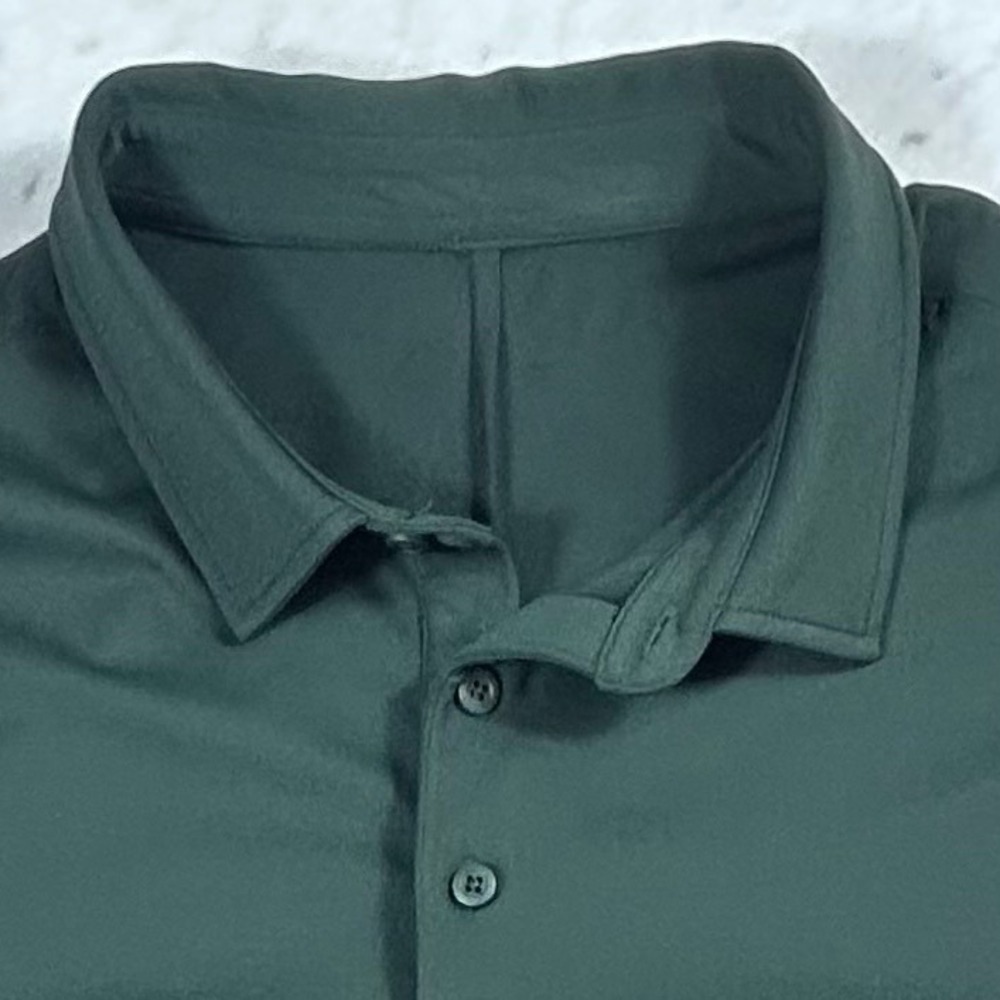 Lululemon Evolution Polo Shirt Mens Dark Green Short Sleeve Golf Activewear